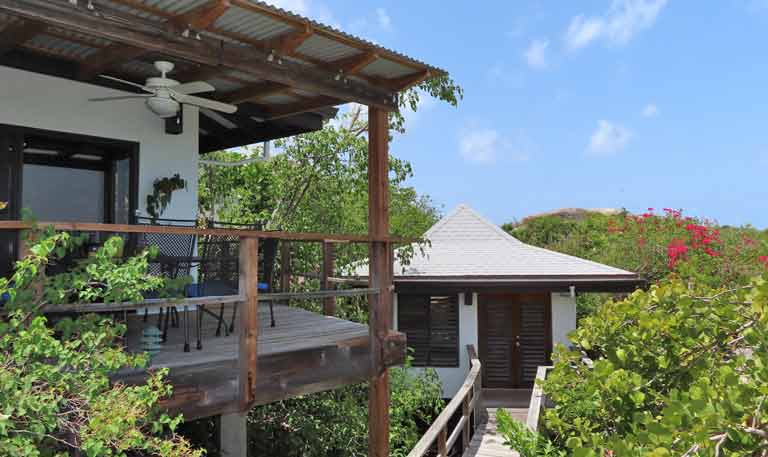 Upper deck to lower bedroom